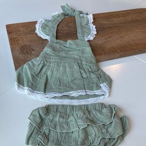 NWOT Green Infant Summer Outfit Newborn Lace 3-6 Months